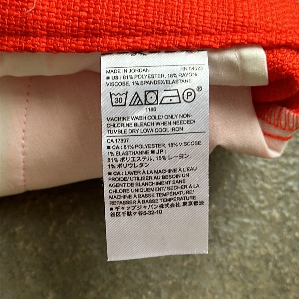 BANANA REPUBLIC Orange Shorts - Picture 6 of 6